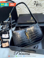 YSL Le 5 à 7 Leather Hobo Bag รุ่นยอดนิยม รที่สาวๆ ตามหา งานสวยหรู กระเป๋าสะพายไหล่ ดีไซน์อยู่ทรง คลาสสิคแฝงความหรูด้วยโลโก้สีทองอร่ามโดดเด่น วัสดุหนังเรียบ สาวๆที่รออยู่ต้องรีบจัด รีบมีเป็นของตัวเองกันน้า ราคาสุดคุ้มที่นี่ที่เดียวจ้า