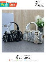 ORI หนังแท้ | DIOR D-Vibe East-West Nano Bag กระเป๋าทรงหมอนไซส์มินิน่ารัก ดีไซน์โบว์ลิ่งรูปทรงทันสมัยใช้งานง่ายจุของสำคัญได้ครบ สวยสง่างามเป็นเอกลักษณ์