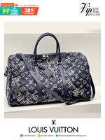 LOUIS VUITTON MONOGRAM DENIM / LV Denim Travel กระเป๋าเดินทาง อีกรุ่นขายดี!!! ของมันต้องมี ♡ มาใหม่ กระเป๋า TRAVEL BAG ใส่ของได้เยอะมาก ทรงสวย พิมพ์ลายชัดเจน มาพร้อมสายสะพายข้างสวยหรู ดูแพงคะ! พร้อมส่งที่ไทย