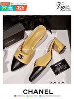 Chanel Two-Tone Shoes รองเท้างานสวม สี 2 tone หน้าวี ทรงสวม เปิดส้น ด้นหน้างานปักโลโก้แบรนด์ วัสดุหนัง PU ส้นแท่ง ใส่เดินสบาย รุ่นที่สาวๆ รอคอย งานมาเติมแล้ว ของหมดไวมากกก รีบหน่อยน้าา ^^