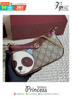 Gucci Ophidia Mini Bag with Panda กระเป๋าถือ/คล้องไหล่ ตกแต่งลายน้องแพนด้าโดดเด่น ไซส์มินิปุ๊กปิ๊กน่ารักสุดคิ้วสะดุดตา สายโซ่สีทองเพิ่มความหรูหรา แฝงความไฮน์ในตัว