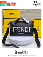 FENDI By The Way Boston Bag Elaphe Dark Gray กระเป๋าสะพายทรงบอสตัน คอลเลคชั่นสุดฮอต โทนดำคมเข้มคลาสสิค ดีไซน์โลโก้ใหม่สวยโดดเด่น เป็นยูนิเซ็กส์จะหนุ่มๆหรือสาวๆก็สะพายได้