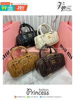 ORI หนังแท้ | MIU MIU Arcadie matelassé nappa leather bag Small 22cm กระเป๋าสะพายทรงโฮโบลุคลูกคุณหรูหราด้วยดีไซน์จับจีบนูนลวดลายสามมิติซับซ้อนเป็นเอกลักษณ์ น่ารักๆเก๋ๆ สวยดูแพง หูจับในตัวง่ายและสะดวกพกพา