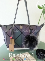 มาใหม่ กระเป๋าถือ/สะพาย ทรงสวย เหมือนซื้อ1ได้4 โอ้ย 🤩🤩 คุ้มสุดๆไปเลยค่า เพราะตัวกระเป๋าปรับได้ถึง4 แบบตามการใช้งานเลยน๊าแถมตัวกระเป๋าน้ำหนักเบาอีกด้วย ✨✨✨ สายสะพายถอดได้แถมสายยาวให้อีก 1 เส้น กระเป๋าทรงสุดฮิตจากแบรนด์ 