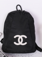 CHANEL VIP GIFT NYLON BACKPACK กระเป๋าเป้ Limited Edition VIP Gift With Purchase (GWP) ของเเท้จาก Chanel Perfumes Counter วัสดุ NYLON เนื้อหนาสีดำตัดโลโก้แบรนด์สีขาว เปิดปิดด้วยซิป หัวซิปแบรนด์ ขนาดกำลังดี น้ำหนักเบา กันนำ้ดูแลรักษาทำความสะอาดง่าย มีหูหิ้