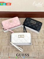 ของแท้ 💯% Guess Front Logo Wallet กระเป๋าเงินวัสดุหนังเดินด้ายตัวอักษรแบรนด์ ด้านหน้ามีโลโก้แบรนด์เด่นสวยหรูเลยค่ะ