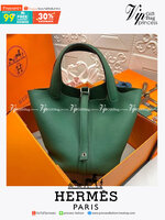 หนังแท้ Hermes Picotin Lock 18 bag กระเป๋าถือแบรนด์หรูระดับโลก งานเกรดออรินอล หนังแท้ทั้งใบ หนังมีลายทอริลลอนคล้ายของจริง มาพร้อมตัวล็อคเคลลี่ Kelly lock รูปทรงเรียบแต่หรู ใช้งานได้ทุกโอกาส ถือง่าย ใช้งานง่าย ภายในโล่งกว้าง ภาพสินค้าถ่ายจากงานขายจริง ใช้ง