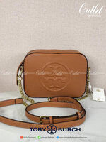 กระเป๋าสะพาย TORY BURCH เปิด - ปิดกระเป๋าด้วยซิป ด้านในโล่ง มีช่องซิป 1 ช่องและช่องใส่บัตร 3 ช่อง สายสะพาย สามารถถอดและปรับได้ 3 ระดับ