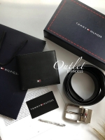 TOMMY HILFIGER Leather Belt & Wallet Set เซตสุดคุ้ม จะมอบเป็นของขวัญหรือใช้เองก็แนะนำเลยค่าา อุปกรณ์ : มาพร้อมถุงกระดาษแบรนด์ + กล่องแบรนด์ + ที่เจาะรูเข็มขัด
