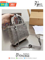DIOR Lady Diamond Rhombus Handbag / DIOR Satin Crystal Cannage Mini Lady กระเป๋าสะพายข้างตกแต่งหมุดเต็มใบ ไม่มีคือพลาด หรูจริงอะไรจัง ทรงกล่องคลาสสิค มีหูจับในตัวและสายครอสบอดี้สุดเลิศ