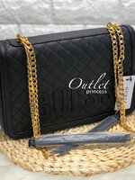 GUESS BALDWINPARK SHOULDER BAG กระเป๋าสะพายข้าง crossbody ดีไซน์สวยหรู ขนาดกำลังดี pu. ลายตาราง หนังนิ่ม เบา ด้านหน้ามี logo brand เปิดปิดกระเป๋าแบบกระดุมแม่เหล็ก ภายในกว้าง ใส่ wallet ยาว มือถือทุกรุ่น และของใช้ได้เยอะ มีช่องซิป พร้อมสายสะพายแบบโซ่อะไหล่