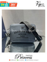 DIOR Grained Calfskin Double Zip Crossbody Pouch / DIOR WITH ATELIER SIGNATURE DARK GRAY GRAINED CALFSKIN POUCH WITH SHOULDER STRAP BAG เกรดเทพออริจินอล หนังแท้ ภาพถ่ายจากสินค้าจริง ใช้งานต่างประเทศได้