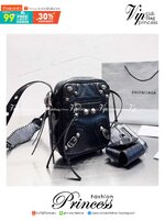 BALENCIAGA Le Cagole Men Crossbody Bag in Black / BALENCIAGA Messenger Bag กระเป๋าสะพายเท่ๆ คลาสสิกแบล็ค หนุ่มๆ หรือสาวเท่ ห้ามพลาดเชียวค่ะ ภาพถ่ายจากงานขายจริง ใช้งานต่างประเทศได้