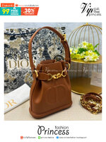 DIOR SMALL C'EST 17 cm / Dior bucket bag รุ่นใหม่สวยหรู ดูแพงมากค่ะ กระเป๋าสะพายบัคเก็ต รูปทรงคลาสสิค ใช้งานง่ายภายในโล่งกว้างมาก สวยมาก ควรมีค่า