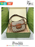 ORI หนังแท้ | 18cm Gucci Horsebit 1955 Soft small shoulder bag ปรับโฉมใหม่เรียบสวยหรู กระเป๋าสะพายไหล่/สะพายข้างทรงคลาสสิค สวยผู้ดี ดารา เซเลปใช้กันเพียบ สวยอยู่ทรงORI หนังแท้ | 18cm Gucci Horsebit 1955 Soft small shoulder bag ปรับโฉมใหม่เรียบสวยหรู กระเป
