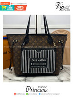 LV Neverfull Inside Out MM / LV Tote Bag กระเป๋าทรงโท้ทใบใหญ่ กลับด้านใช้ได้ 2 ฝั่ง ดีไซน์ใหม่ที่ฮอตที่สุดในตอนนี้ มาพร้อมใบลูกพิมพ์ลายเส้นตรงสวยเด่น เป็นอีกรุ่นที่นิยมใช้เยอะมากๆ ภายในโล่งกว้าง สะพายไปเที่ยวต่างจังหวัดคือดีงามมากจ้า หรือจะสะพายไปทำงาน ไป