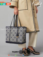 ของแท้ 💯% Tory burch perry monogram jacquard triple compartment tote ครั้งแรกกับลายโมโนแกรม ที่ได้รับแรงบันดาลใจมาจากโลโก้สุดคลาสสิกในกระเป๋าทรงtote bag T Monogram ที่ใช้การทอลายแบบแจ็กการ์ดสุดประณีต