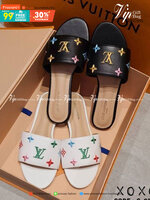 Louis vuitton sandels แตะหนัง PU ปัก ลายโลโก้ LV สวย ตามภาพ งานเรียบร้อย ใส่สบาย เรียบ หรู ดูแพงเกินราคาขาย