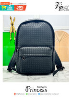 29cm ORI หนังแท้ | Bottega Shadow Signature Backpack / Bottega Backpack กระเป๋าเป้ กระเป๋าสะพายหลัง โดดเด่นด้วยงานสานตารางสวยคลาสสิคเรียบหรูเป็นเอกลักษณ์ ดีไซน์เรียบง่าย แต่ดูแพง กิมมิคที่ใครๆก็อยากเป็นเจ้าของ