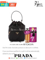 Size MINI : พร้อมส่งรุ่นขายดี!!! PRADA DRAWSTRING BAG WITH STRAP VIP GIFT WITH PURCHASE พรีเมี่ยมกิ๊ฟจากต่างประเทศรุ่น Limited วัสดุ Nylon & Polyester 100% เนื้อหนา ด้านหน้าประดับโลโก้ เปิดปิดแบบ Drawstring มาพร้อมสายสะพายให้ถึง2แบบทั้งสายสั้นและสายยาวปรั