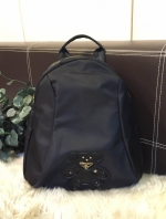 Don't Miss! PRADA NYLON BACKPACK กระเป๋าสะพายเป้ พรีเมี่ยมกิ้ฟจากเคาน์เตอร์ต่างประเทศรุ่น Limited edition ที่ฮ๊อตสุดๆ วัสดุเป็น Nylon เนื้อหนาคุณภาพดีตามแบบฉบับของแบรนด์ ขนาดกำลังดี น้ำหนักเบา ด้านหน้าเป็นลายหมีปั๊กกลิ้ตเตอร์โลโก้แบรนด์อะไหล่ทองหรู ภ