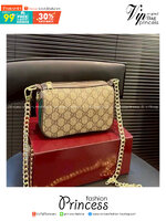 Gucci Ophidia mini bag on Chain shoulder strap กระเป๋าทรงสะพายใบเล็กดีไซน์ใหม่ น่ารักน่าใช้ สวยคลาสสิค โดดเด่นด้วยแถบสีเขียวแดงข้างและฐานกระเป๋า มาพร้อมสายโซ่พร้อมตะขอเกี่ยวเพื่อตัวเลือกในการเสริมสไตล์ที่หลากหลาย