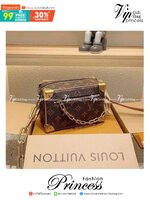 LV Mini Soft Trunk in Monogram Legacy กระเป๋าสะพายทรงกล่อง ไซส์มินิ สวย เท่ห์ รุ่นหายากมากกก วัสดุหนังแคนวาส ดีไซน์ทุกอย่างได้ลงตัว หรูหรา พกเป็นคลัทช์ออกงานก็ดูแพง สะพายข้างก็ดูอัพลุค ได้ทุกสไตล์ รุ่นนี้เป็น unisex ด้วยน้า ใช้ได้ทั้งหนุ่มๆและสาวๆไปเลย ภา