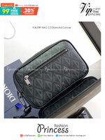 DIOR TOILETRY BAG CD Diamond Canvas / Dior Toiletry Handbag พร้อมส่ง กระเป๋าถือมีสายคล้องมือ สวยหรูหราเป็นเอกลักษณ์แบรนด์ **สินค้าเกรดท็อปออริจินอล 1:1 สลับแท้ เกรดดีสุด ใช้งานต่างประเทศได้