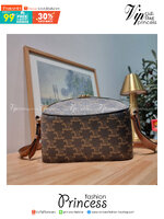 Celine Lunch Box Bag / CELINE BOX BAG IN TRIOMPHE CANVAS สุดปัง กับกระเป๋าทรงกล่อง ดีไซน์ยูนีค ไม่ซ้ำ วัสดุหนังแคนวาส เปิด-ปิดด้วยอะไหล่ขัดแน่นหนา