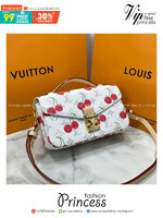 ORI หนังแท้ | LV x TM Pochette Métis East West Monogram cherry canvas กระเป๋าสะพาย ดีไซน์ใหม่โทนสีขาวในเฉดสีฤดูร้อนซึ่งตัดกับลวดลายเชอร์รี่สดใสที่ได้รับแรงบันดาลใจจากศิลปินชาวญี่ปุ่นได้อย่างสง่างาม