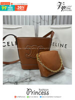 CELINE BUCKET CUIR TRIOMPHE in Smooth กระเป๋าสะพายทรงบัคเก็ต พิเศษพร้อมใบลูกสะดวกใช้งาน รุ่นฮิตข้ามปี งานหนังแท้สวยเรียบหรู ผู้ดีไปอีก