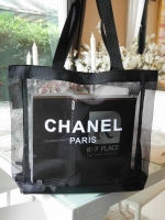 MUST HAVE! Chanel Cosmetic Shopping Bag กระเป๋าสะพายใบใหญ่ VIP Gift With Purchase Limited Edition พรีเมี่ยมกิ้ฟของแท้จาก Chanel Cosmetic Counter ใบใหญ่วัสดุ Nylon โปร่งลายทางปั้มโลโก้แบรนด์ เปิดปิดด้วยแถบแม่เหล็กซ่อนด้านในปากกระเป๋าบุที่ฐานเพื่อรับน้ำหนัก
