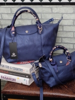 สีมาใหม่ค่า 💙 New arrival! KEEP ทรง longchamp รุ่น Duo Sister - สี Glitter blue ตัวกระเป๋าหนังแกะสังเคราะห์ ลายหนังสวยมากๆคะ นิ่ม สุดๆ รุ่นนี้ จะมี 2 ขนาด คือ mini และ basic ไซด์