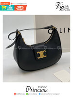 CELINE AVA TRIOMPHE SOFT BAG IN TRIOMPHE CANVAS AND CALFSKIN / CELINE SHOULDER BAG รุ่นใหม่ล่าสุดดีไซน์สวยหรู หนังสวยอยู่ทรง ภายในโล่งกว้างและจุสามารถใส่มือถือ กระเป๋าสตางค์ ของใช้ได้เยอะ