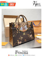 LV ONTHEGO Catogram Capsule Collection by Grace Coddington / LV CARRYALL TOTE กระเป๋าทรงโท้ทลายใหม่ น้องหมาน่ารัก น่าใช้ จุได้แบบจุกๆ ภายในโล่งกว้าง ภาพถ่ายจากงานจริง พร้อมส่ง