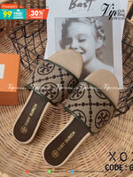 Tory Burch Sandals แตะสวม งานผ้าทอปักแบรนด์ ชนช้อป งานสวย เรียบร้อย สวยเกินราคาขายมากคะ สวมใส่ง่าย ใส่สบาย แมทส์ชุดง่าย น้ำหนักเบา
