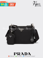PRADA RE-EDITION 2000 RE-NYLON SHOULDER BAG ไอเท็มสุดโปรด unisex กระเป๋าสะพายข้าง ดีไซน์เรียบง่าย แต่มีความหรูในตัว รูปทรงพกพาสะดวก หยิบใช้ได้ในทุกๆวัน อีกหนึ่งคอลเลคชั่นขายดี วัสดุผ้าไนล่อนคุณภาพ พร้อมใบลูก ไว้ใส่เหรียญ ใส่กุญแจได้สารพัด เปิด-ปิดด้วยซิปห
