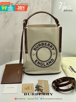 พรีเมี่ยมกิ๊ฟแท้ 100% 】BURBERRY LONDON ENGLAND SMALL PENNY LOGO TOTE Canvas bucket bag VIP GIFT WITH PURCHASE (GWP)