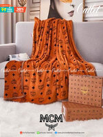 Best Gift! พร้อมกล่อง M.C.M Blanket ไอเท็มแนะนำ ผ้าห่มนุ่มนิ่ม ขนปุยๆๆ สบายผิวมาก เนื้อผ้านิ่มฟูนุ่มใช้ได้ทุกโอกาส ขนาดกำลังดี พกพาสะดวก สามารถพกไว้ใช้ในรถ ใช้ในออฟฟิศได้ จะซื้อใช้เองหรือมอบเป็นของขวัญก็ดูดีพร้อมส่งที่ไทย ราคาสุดคุ้มไม่ต้องรอพรีฯ