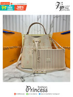 ORI หนังแท้ | LV NeoNoe MM bag Eden Beige กระเป๋าสะพายทรงบัคเก็ตสวยโดดเด่นเป็นเอกลัษณ์ ปรับดีไซน์ใหม่ให้มีลายเส้นโทนสีเดียวกัน อิดิชันนี้มาพร้อมเฉดสีเรียบง่ายใช้งานได้หลากหลายโอกาส