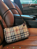 BURBERRY HAND BAG VIP GIFT WITH PURCHASE (GWP) พรีเมี่ยมกิ๊ฟ Limited Edition