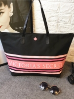 Victoria's Secret Stripe bag กระเป๋าสะพายไหล่ทรง tote วัสดุ Canvas เปิดปิดด้วยซิป จุของได้เยอะ สาวก VS ห้ามพลาดค่ะ
