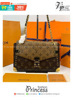 ORI หนังแท้ | LV Trunkie bag กระเป๋าสะพายรุ่นใหม่ ดีไซน์ร่วมสมัยโดดเด่นด้วยมุมโลหะ เฉลิมฉลองเอกลักษณ์ที่สืบทอดมาอย่างยาวนาน ผสานฟังก์ชันการใช้งานเข้ากับความหรูหรา