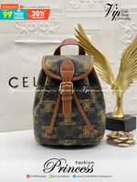 Celine Backpack / CELINE MINI BACKPACK FOLCO in TRIOMPHE CANVAS WITH TRIOMPHE HEART EMBROIDERY มินิเป้เซลีน คอลเลคชั่นสุดคูล โลโก้ลายปัก ดีเทลเดินด้ายรูปหัวใจ คละรอบใบ อีกหนึ่งไอเท็มที่ขาดไม่ได้ สำหรับสาวๆที่ต้องการ การใช้งานอย่างคล่องตัว และใส่สิ่งของได้