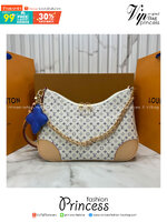 ORI หนังแท้ | LV Boulogne PM bag กระเป๋าสะพายทรงโฮโบ ดีไซน์อเนกประสงค์จาก Monogram แคนวาสคลาสสิก มีสายสะพายแบบถอดออกได้ เลือกสะพายเฉียง สะพายไหล่แบบสายยาว หรือสะพายไหล่แบบสายสั้นได้ตามต้องการ เมื่อถอดสายออก