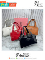 ORI หนังแท้ | Miu Miu Leather top-handle bag กระเป๋าสะพายทรง keepall เรียบแต่ฟาด หรูหราทุกองศา ใครเห็นก็ต้องเหลียว