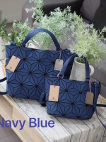 New Collection ka ' Matte Color ' ✨✨ สีด้าน มีให้เลือกถึง 4 สี 🍭🍭แถมยังลาย Limited edition หายาก 👍ปรับทรงได้ 2 แบบ น่ารักมาก จากแบรนด์ David Jones กระเป๋าสะพายข้างดีไซน์เกร๋มาก สีสวยหรูมาก ขนาดกะลังดีเลย น้ำ