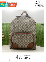 ORI หนังแท้ | Brown Gucci GG Emblem medium backpack กระเป๋าสะพายหลัง กระเป๋าเป้ ดีไซน์เรียบง่าย รูปทรงใช้งานง่าน ภายในโล่งกว้าง จุของได้เยอะ