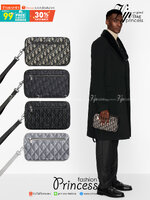 DIOR TOILETRY BAG Oblique Jacquard / Dior Toiletry Handbag พร้อมส่ง กระเป๋าถือมีสายคล้องมือ สวยหรูหราเป็นเอกลักษณ์แบรนด์ **สินค้าเกรดท็อปออริจินอล 1:1 สลับแท้ เกรดดีสุด ใช้งานต่างประเทศได้