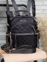 👍 กระเป๋าเป้!!! ทรงน่ารักมากๆๆๆ จากแบรนด์ KEEP รุ่น Rouget backpack ใบนี้ มีสายสั้นสำหรับสะพายไหล่ให้ด้วยคะ +พวงกุญแจ smile bag รุ่นพิเศษ